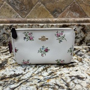 Small Coach Wristlet